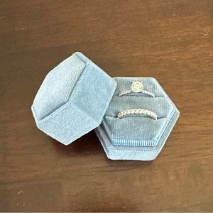 Velvet Double Hexagon Ring Box